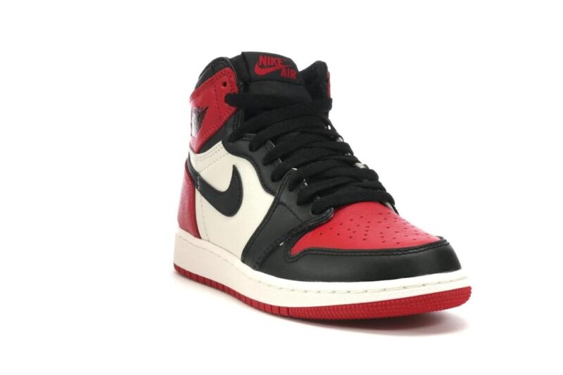 Jordan 1 Retro High Satin Black Toe - Image 3